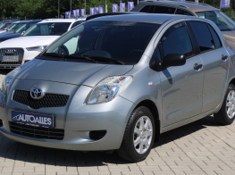 Toyota Yaris 1,0 i 51 kW BASE - COOL