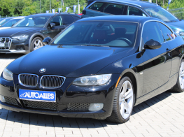 BMW 3 Coupe 335Xi 3,0 i  R6 4x4 225 kW