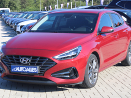 Hyundai i30 Fastback 1,6 CRDi + MHEV 100 kW FAMILY